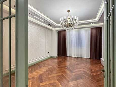 4 otaqlı mənzil, 181 m², Renessans Palace: 900 000 ₼ 3