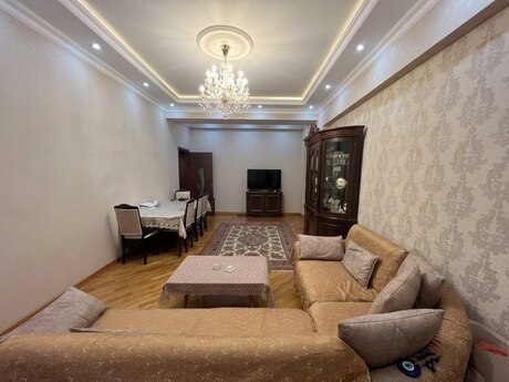 2-room apartment, 70 m², Badamdar: 200 000 ₼ 2