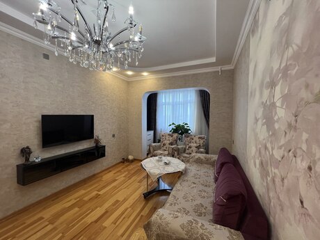 Объявление №6447737 - Баку, м. Ази Асланов, 3-комн., 80 м², 4/9 этаж