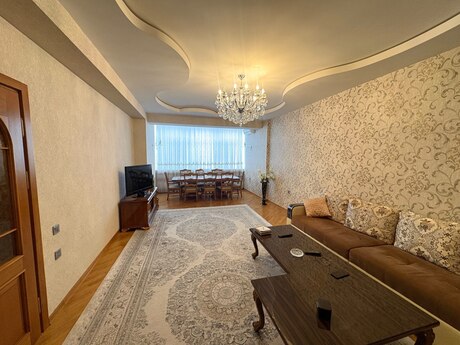 Elan №6447772 - Bakı, Həzi Aslanov m., 3 otaqlı, 125 m², 9/17 mərtəbə