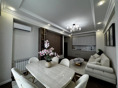 Elan №6447820 - Bakı, İnşaatçılar m., 2 otaqlı, 70 m², 13/16 mərtəbə