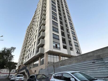 4 otaqlı mənzil, 176 m², 28 May: 492 000 ₼ 4