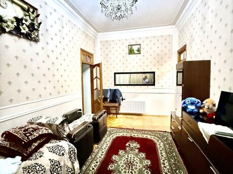 2 otaqlı mənzil, 60 m², Qara Qarayev: 168 000 ₼ 2