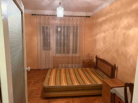 Elan №6448059 - Bakı, Şah İsmayıl Xətai m., 3 otaqlı, 90 m², 5/9 mərtəbə