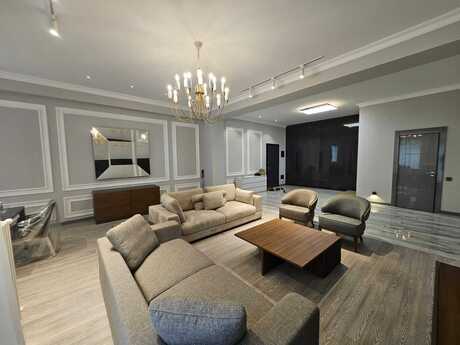 Kirayə 4 otaqlı mənzil, 220 m², Port Baku Residence: 5 000 ₼/ay 2