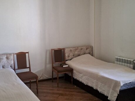 5 otaqlı həyət evi, 100 m², M.Ə.Rəsulzadə: 180 000 ₼ 2