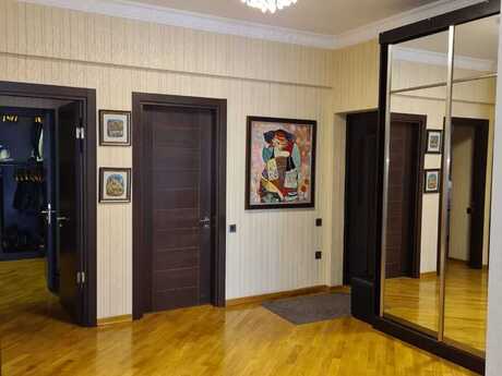 Kirayə 3 otaqlı mənzil, 150 m², 28 May: 2 400 ₼/ay 4