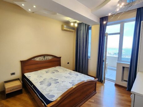 Kirayə 3 otaqlı mənzil, 176 m², İçəri Şəhər: 2 000 ₼/ay 5