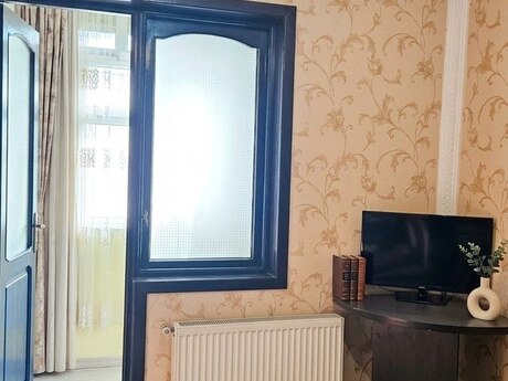 2-room apartment for rent, 57 m², Elmlər Akademiyası: 700 ₼/mo 2