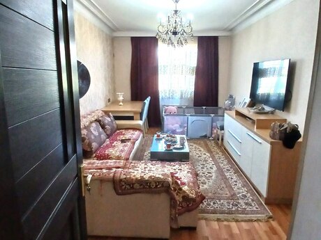 3-room apartment for rent, 80 m², Bakıxanov: 799 ₼/mo 2