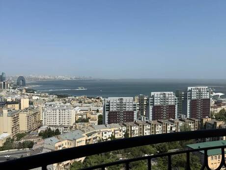 5-комнатная квартира, 290 м², İçəri Şəhər: 700 000 ₼ 3