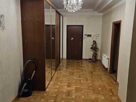 Kirayə 3 otaqlı mənzil, 150 m², Nəsimi: 1 150 ₼/ay 3