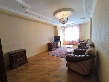 Kirayə 3 otaqlı mənzil, 120 m², Şah İsmayıl Xətai: 850 ₼/ay 2