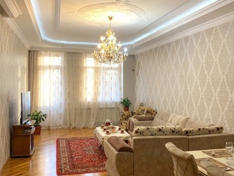 Объявление №6448593 - Баку, м. Гянджлик, 3-комн., 167 м², 5/16 этаж