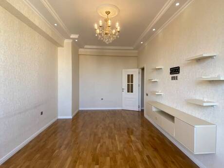 2-комнатная квартира, 80 м², Azadlıq Prospekti: 238 000 ₼ 3