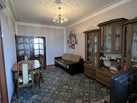 3 otaqlı mənzil, 60 m², 7-ci mikrorayon: 182 000 ₼ 2