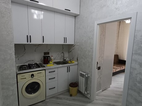 2-room apartment for rent, 50 m², Qara Qarayev: 650 ₼/mo 2