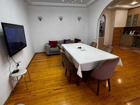 4 otaqlı mənzil, 145 m², 20 Yanvar: 328 000 ₼ 2
