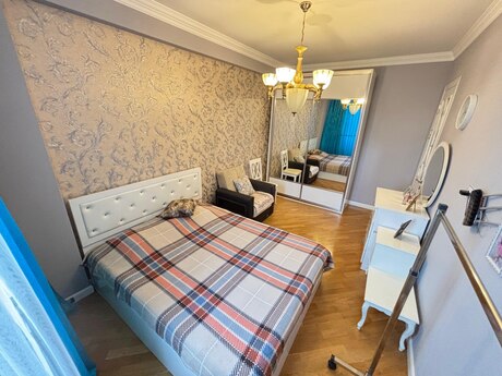 3-room apartment for rent, 150 m², Elmlər Akademiyası: 1 400 ₼/mo 4