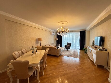 3-room apartment for rent, 150 m², Elmlər Akademiyası: 1 400 ₼/mo 3
