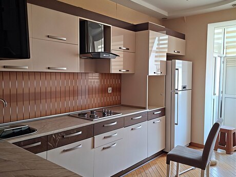 3-room apartment for rent, 180 m², Yeni Yasamal: 835 ₼/mo 2