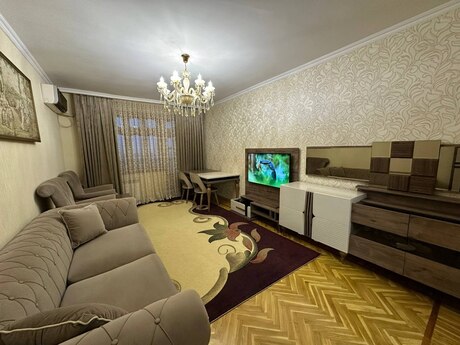 3 Qara Qarayev