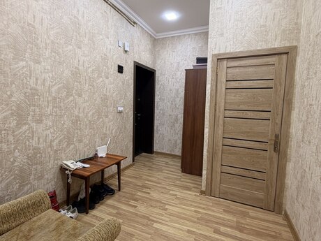 3-комнатная квартира, 80 м², Elmlər Akademiyası: 250 000 ₼ 3