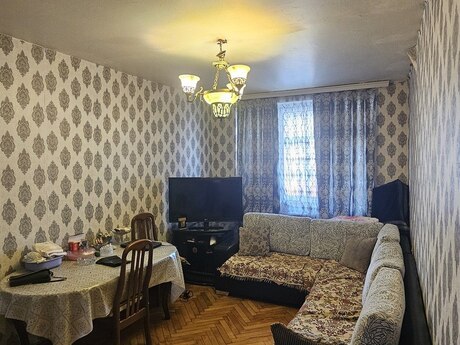 5-room apartment, 130 m², Azadlıq Prospekti: 240 000 ₼ 4
