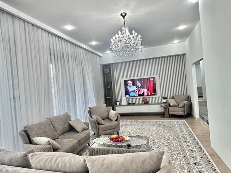 4-room apartment for rent, 170 m², Belvedere Residence: 2 600 ₼/mo 4