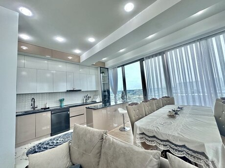 4-room apartment for rent, 170 m², Belvedere Residence: 2 600 ₼/mo 2