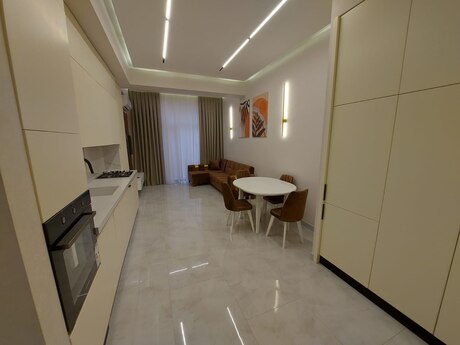Elan №6448844 - Bakı, Nizami m., 2 otaqlı, 60 m², 7/14 mərtəbə
