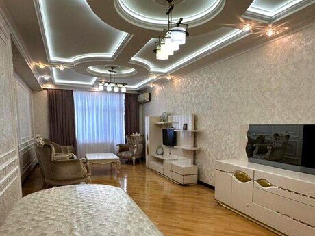 3-room apartment for rent, 140 m², 20 Yanvar: 1 000 ₼/mo 2