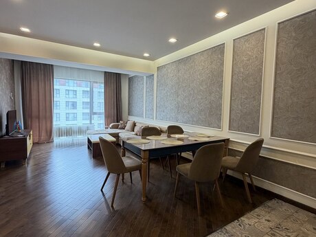 Kirayə 3 otaqlı mənzil, 120 m², Park Azure: 2 000 ₼/ay 4