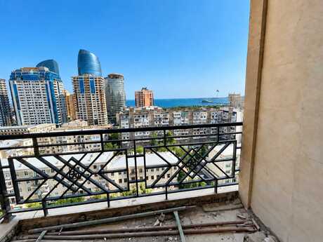 4-room apartment, 249 m², 28 May: 1 050 000 ₼ 4