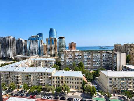 4-room apartment, 249 m², 28 May: 1 050 000 ₼ 5