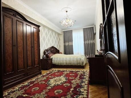 4 otaqlı mənzil, 136 m², İnşaatçılar: 345 000 ₼ 4