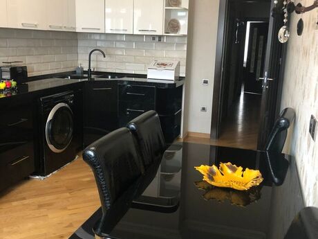 3 otaqlı mənzil, 133 m², Memar Əcəmi: 349 000 ₼ 2