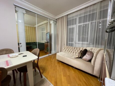 Elan №6449052 - Bakı, Memar Əcəmi m., 4 otaqlı, 120 m², 7/11 mərtəbə