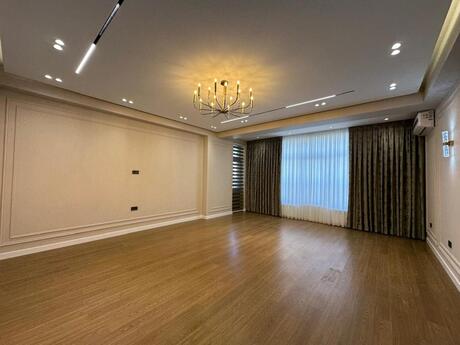 4 otaqlı mənzil, 175 m², 28 May: 750 000 ₼ 4
