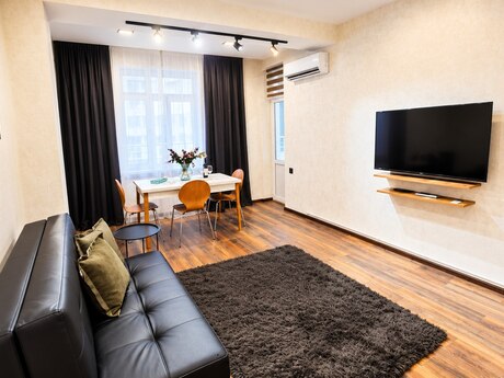 2-room apartment for rent, 73 m², Şah İsmayıl Xətai: 1 350 ₼/mo 2