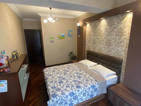 Kirayə 3 otaqlı mənzil, 135 m², Şah İsmayıl Xətai: 1 800 ₼/ay 5