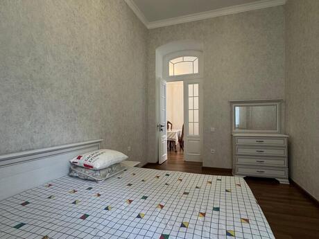 Аренда: 2-комнатная квартира, 100 м², Nizami: 1 100 ₼/мес 4