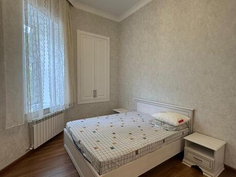 Аренда: 2-комнатная квартира, 100 м², Nizami: 1 100 ₼/мес 2