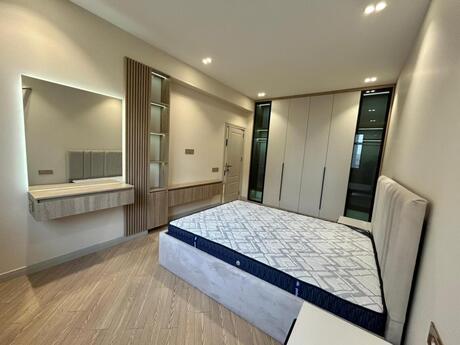 Elan №6449340 - Bakı, Şah İsmayıl Xətai m., 2 otaqlı, 70 m², 6/18 mərtəbə