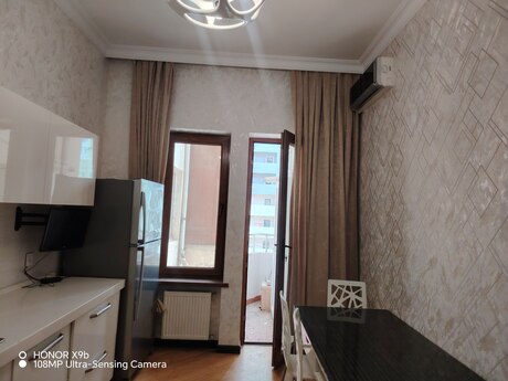 Kirayə 2 otaqlı mənzil, 70 m², 8 Noyabr: 1 000 ₼/ay 5
