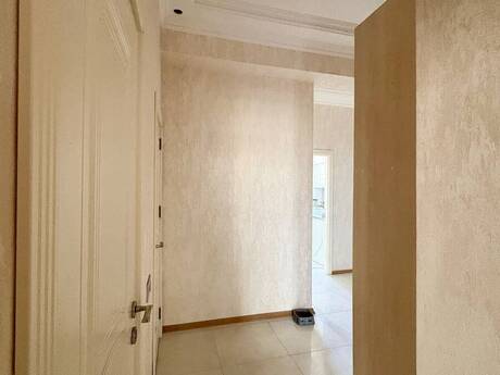 3 otaqlı mənzil, 110 m², Nizami: 450 000 ₼ 2