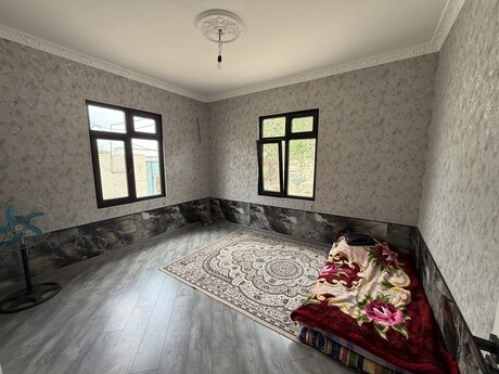 6 otaqlı həyət evi, 130 m², 28 May: 82 000 ₼ 2