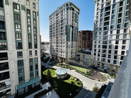 Elan №6449433 - Bakı, Gənclik m., 3 otaqlı, 140 m², 16/18 mərtəbə