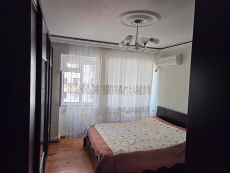 Elan №6449493 - Bakı, Elmlər Akademiyası m., 3 otaqlı, 90 m², 9/9 mərtəbə