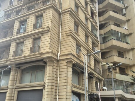 Elan №6449536 - Bakı, Sahil m., 4 otaqlı, 220 m², 8/16 mərtəbə